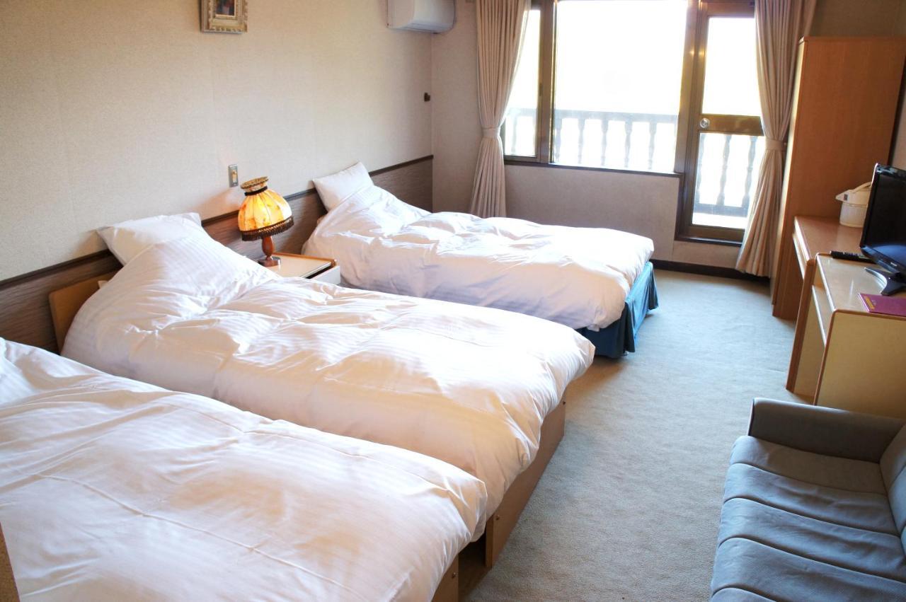 Petit Hotel Shitaka Hakuba Exterior photo